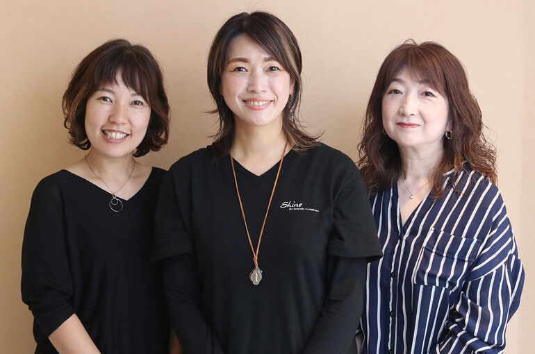 シャイン３人